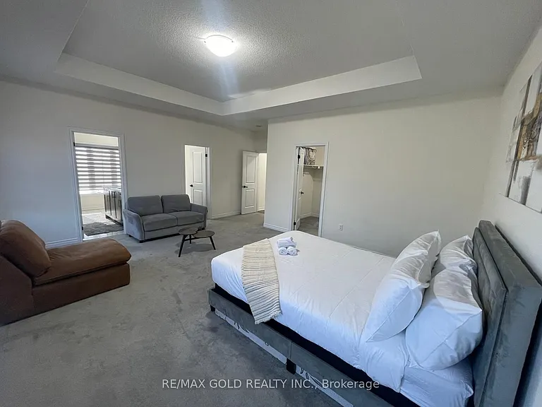 537 Veterans Dr — Photo 8