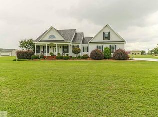 724 S Beston Rd, La Grange, NC 28551