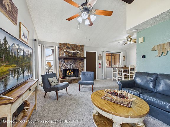 2nd image of 108 Niblic Ct