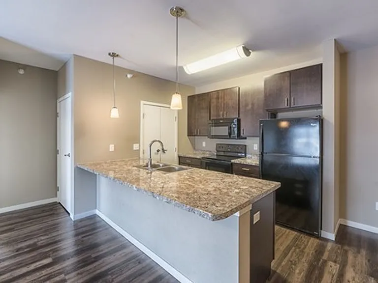 Stonecrest Apartments — Photo 78