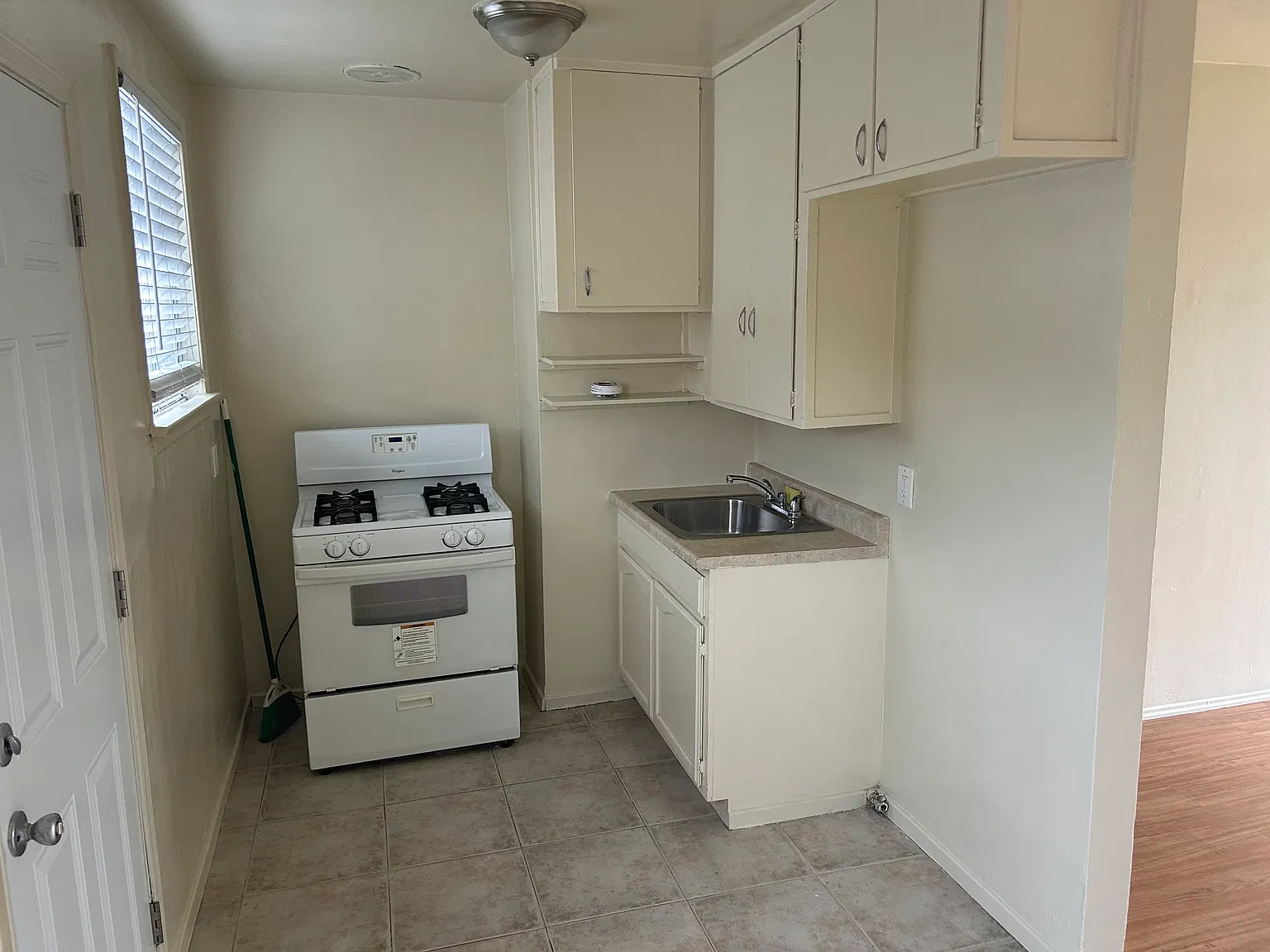 1 bed, 575 sqft, $1,750 — Photo 4