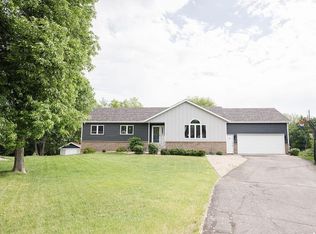 707 Erickson Ct, Sauk Rapids, MN 56379