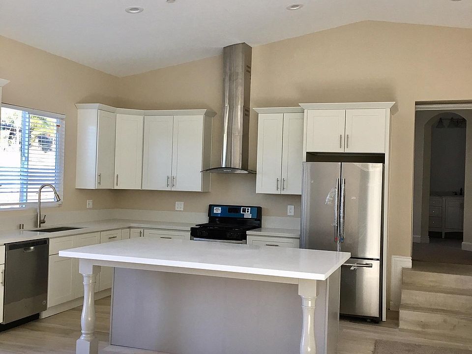 Kitchen Quartz Counter tops