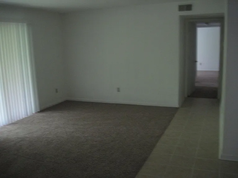 514 Carobrook Rd — Photo 3
