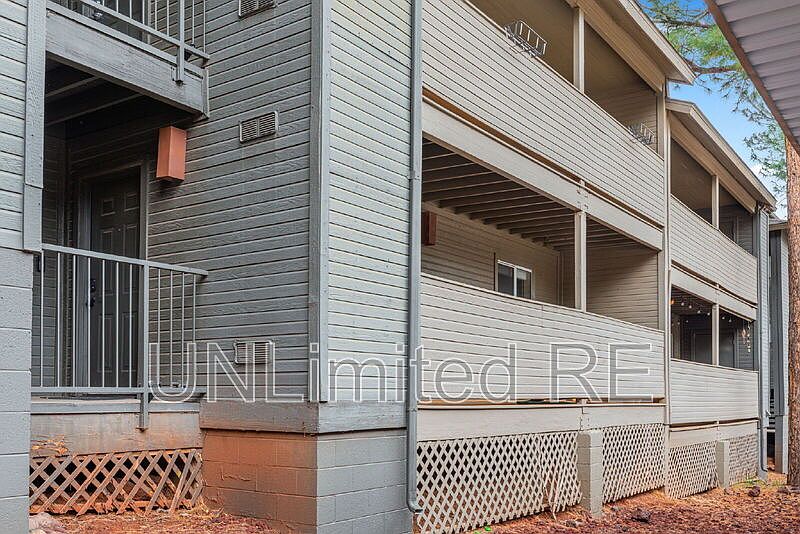 Building Photo 5