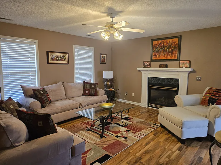 2837 Bridgeport Dr — Photo 6