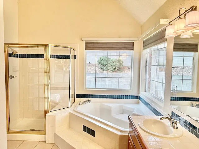 8420 Ashton Pl NE — Photo 37