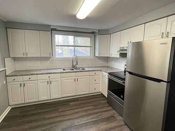 2nd image of 822 Avalon Road1/2 #2