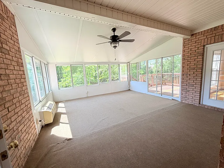 1605 Jamestown Ave — Photo 51