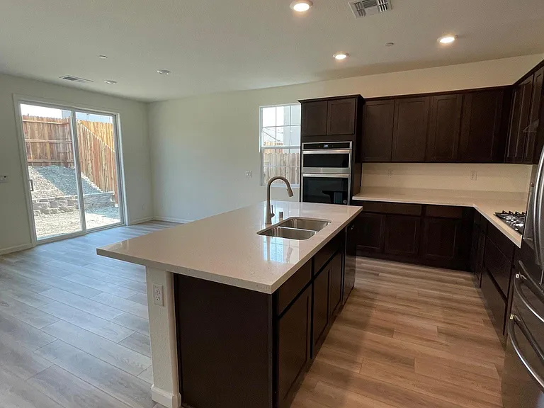 3218 Dragonfly Way — Photo 6
