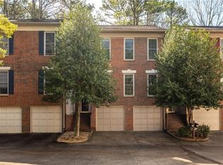 404 Brandywine Cir, Sandy Springs, GA 30350