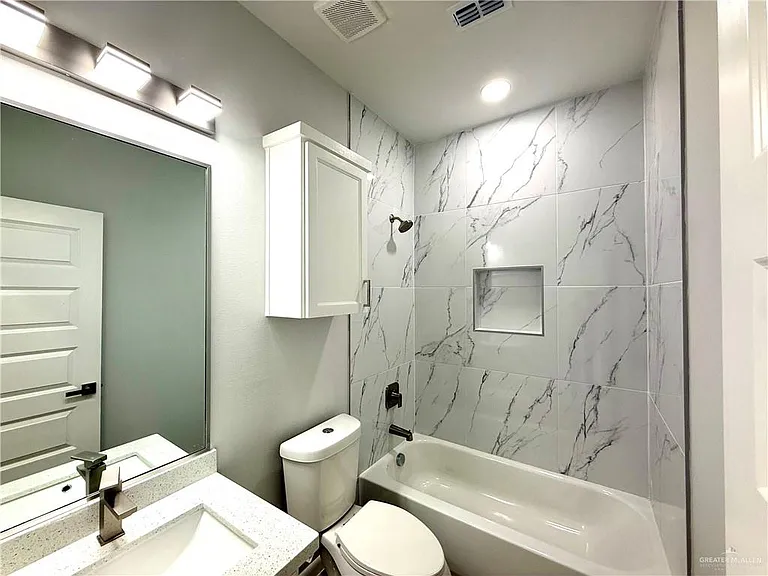 2701 W Bliss St #1 — Photo 6