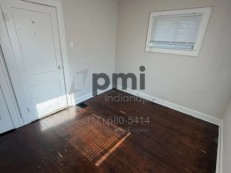 943 N Drexel Ave — Photo 14