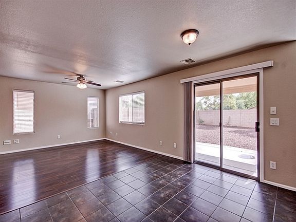 4th image of 2799 S 160th Ln