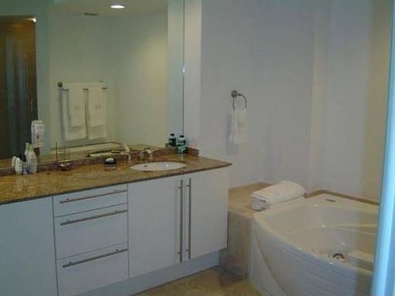 4th image of 1000 S Pointe Dr 608 #608