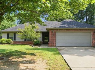 2910 Ward Dr, Bryant, AR 72019