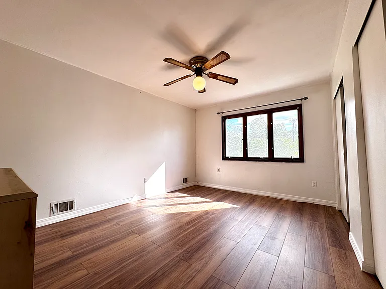 335 Jefferson Ave #2F — Photo 7