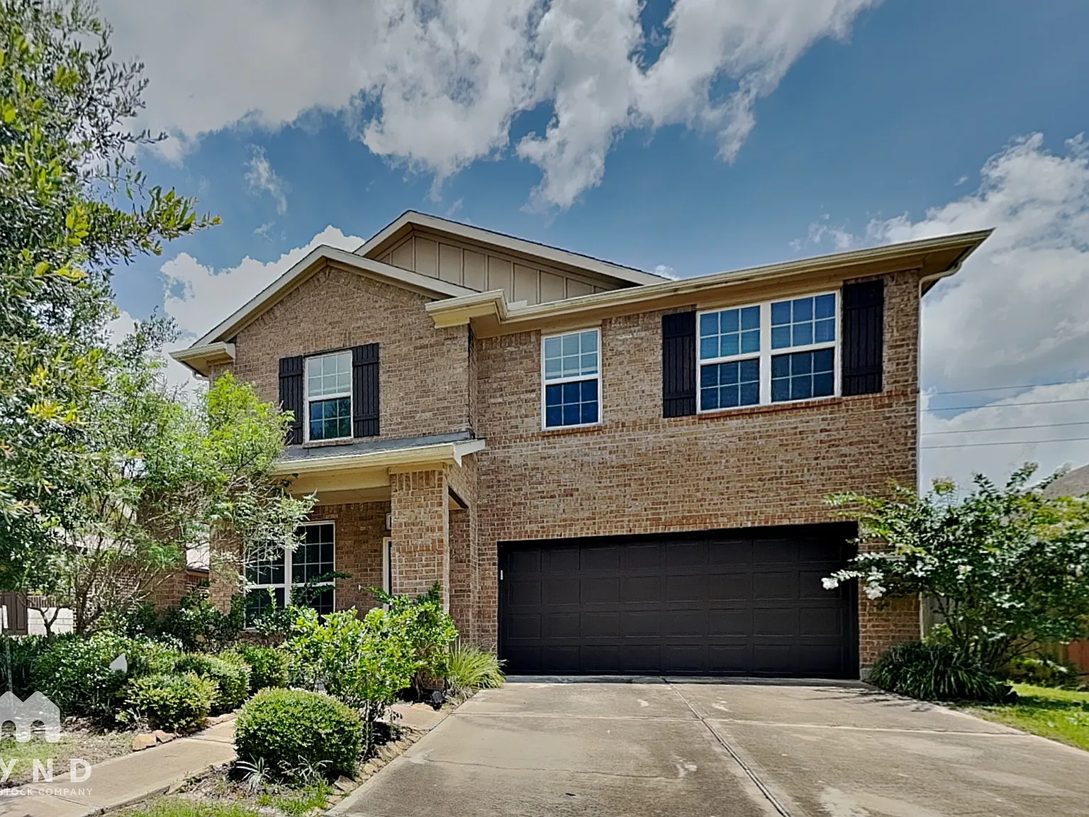 5 bed, 3.0 bath, 2493 sqft, $2,695 — Photo 1
