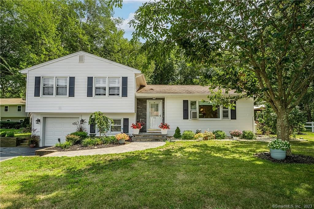 20 Old Black Point Rd E, Niantic, CT 06357 Zillow