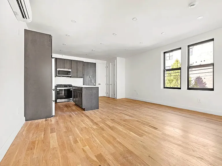 545 Brooklyn Ave #3 — Photo 3
