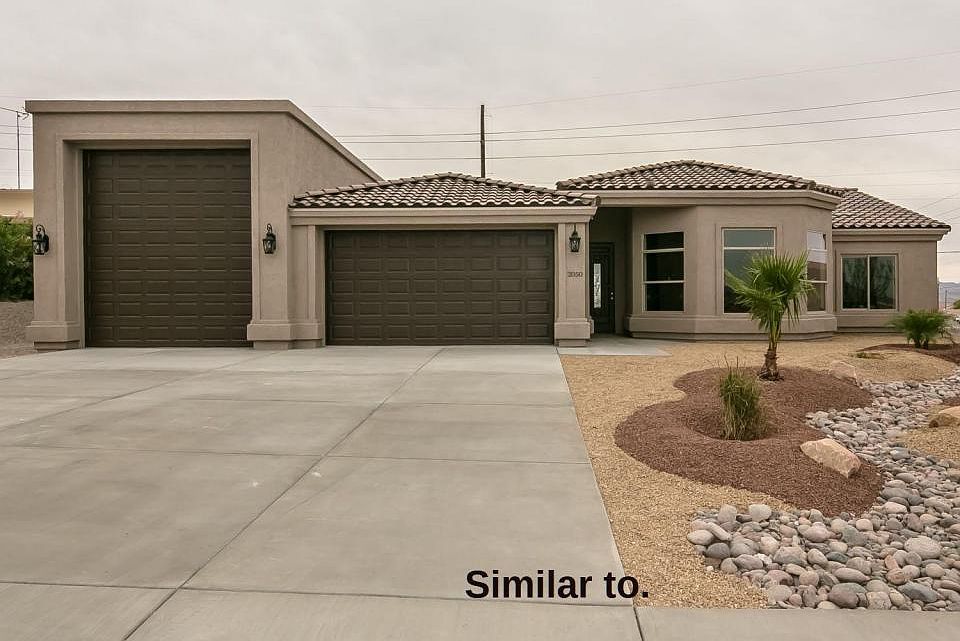 1st image of 2579 Bahia Hermosa
