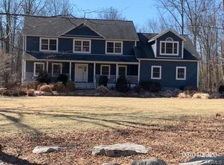 33 Camp Ridge Rd, Wallkill, NY 12589