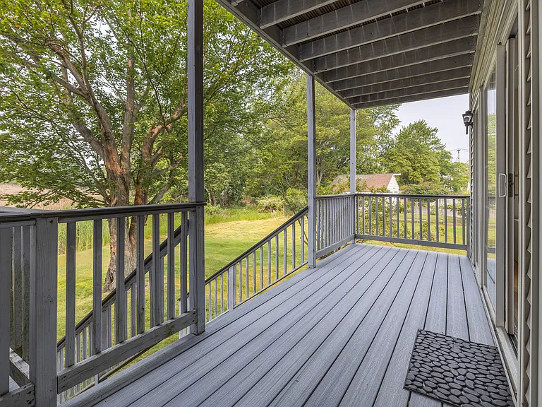 916 Reef Rd #1 — Photo 4