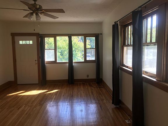 2nd image of 2820 Arlington Ave