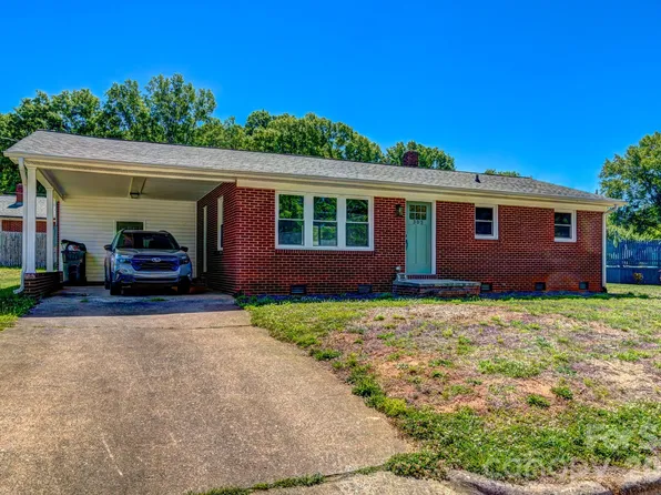 303 Mark St, Cherryville, NC 28021