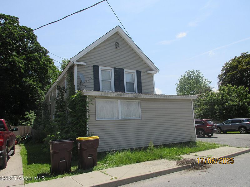 2nd image of 4 Keating Avenue