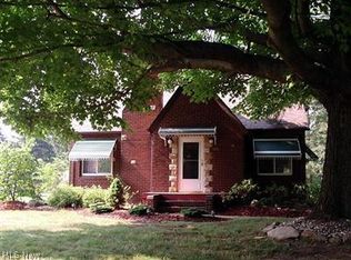 1233 Robinson Ave, Barberton, OH 44203