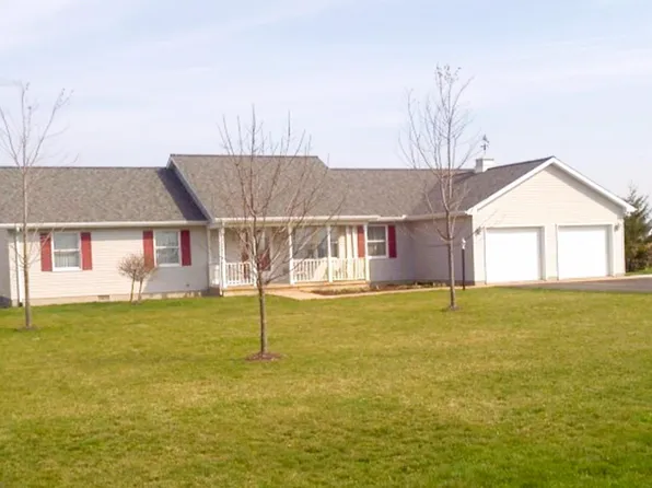 200 W 800th Rd N, North Manchester, IN 46962