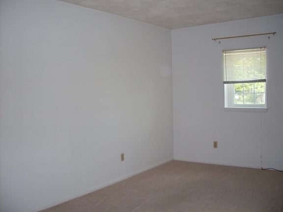 Living Room  10X15
