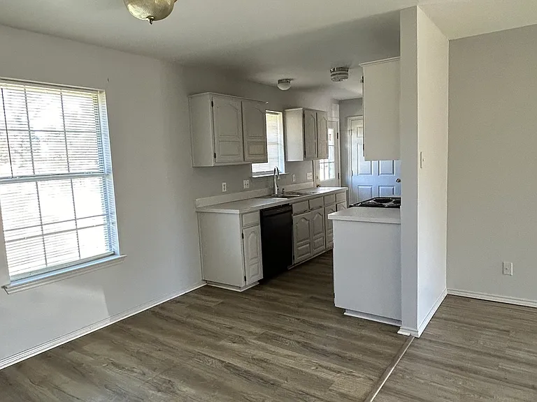 2109 Albert Broadfoot St #2109 — Photo 5