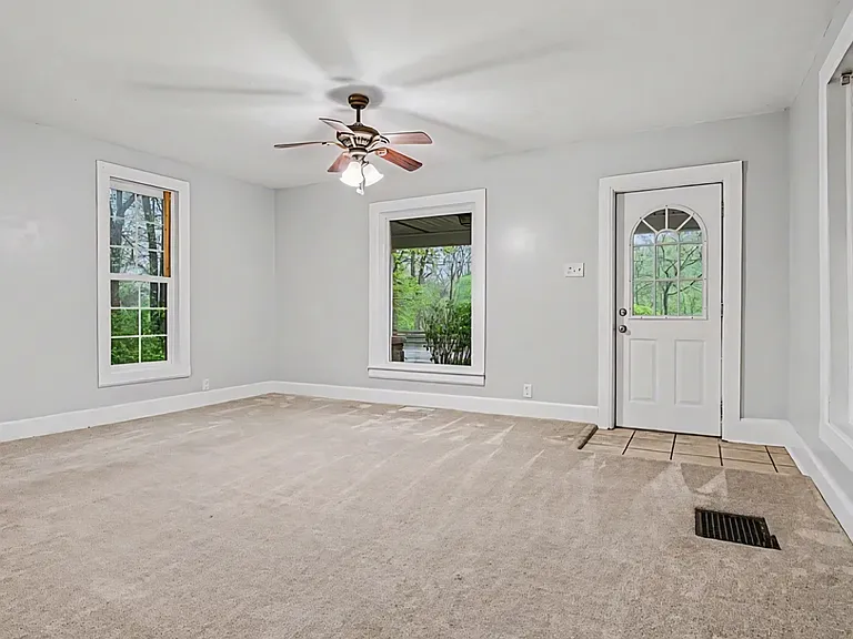 134 Goshen Ave — Photo 3