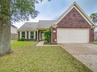 3914 Elmwood Dr, Pearland, TX 77584