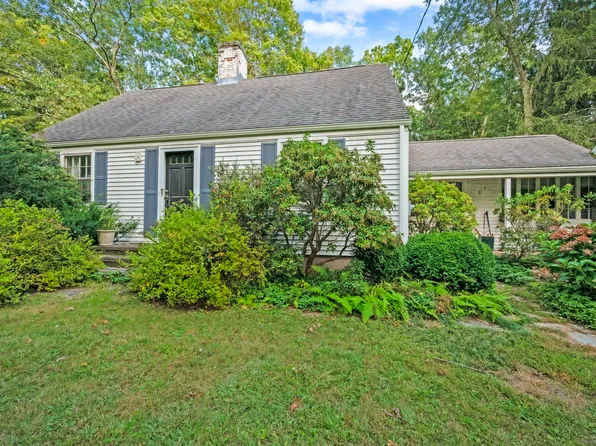 48 Hickory Drive, Glastonbury, CT 06073