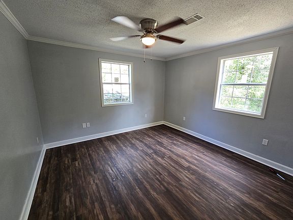 3711 Holt 7_10042024