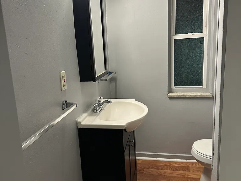 28 Mayflower St #2 — Photo 2