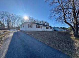 106 Burnell Dr #B, Yarmouth, ME 04096