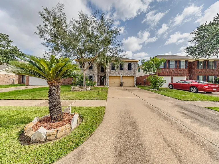 16130 Coleburn Dr — Photo 44