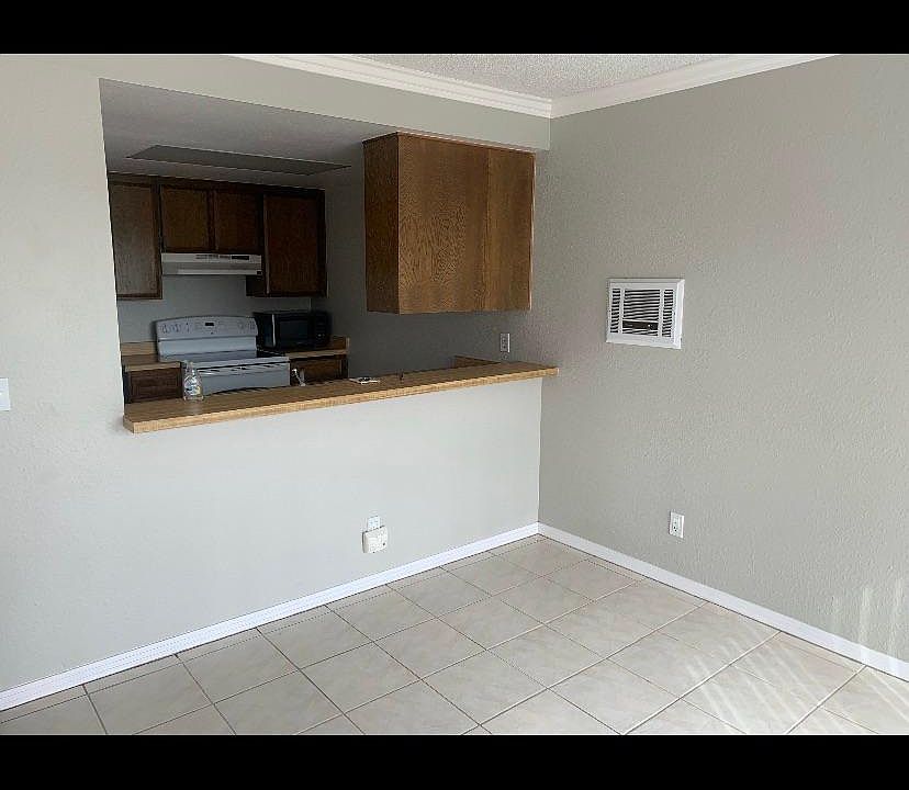 1st image of 1216 Thomas Ave #B