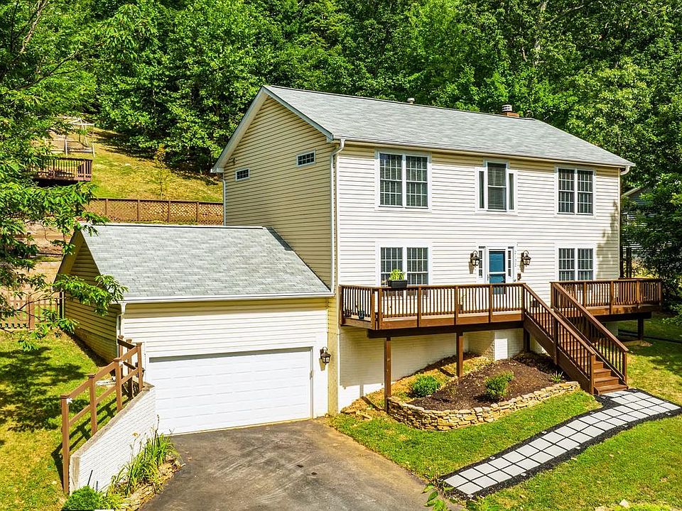 1st image of 2102 Gore Dr