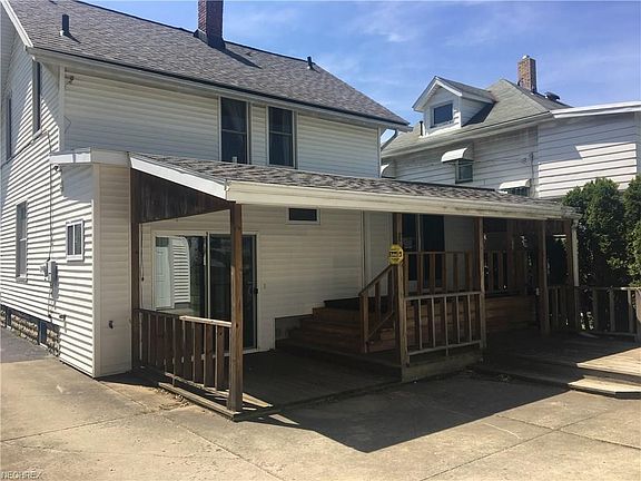 3rd image of 1153 Harrison St NE