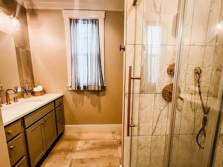 69 Falcon St #3 — Photo 10