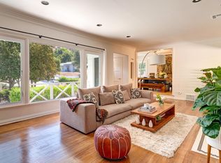 4049 Woodcliff Rd, Sherman Oaks, CA 91403