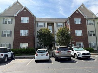 3710 Spanish Peak Dr APT 2B, High Pt, NC 27265