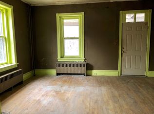 25 Old River Rd, Milford, NJ 08848