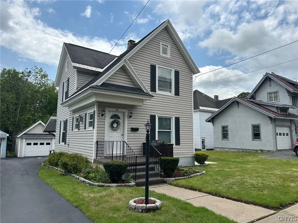 35 Elm St, Ilion, NY 13357