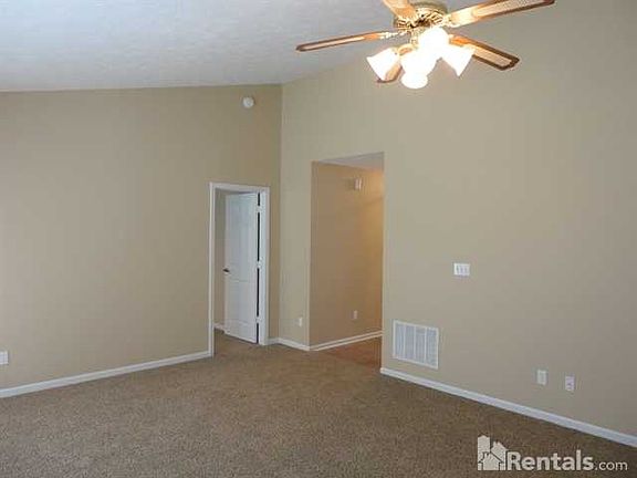 3rd image of 4021 Sungate Ct